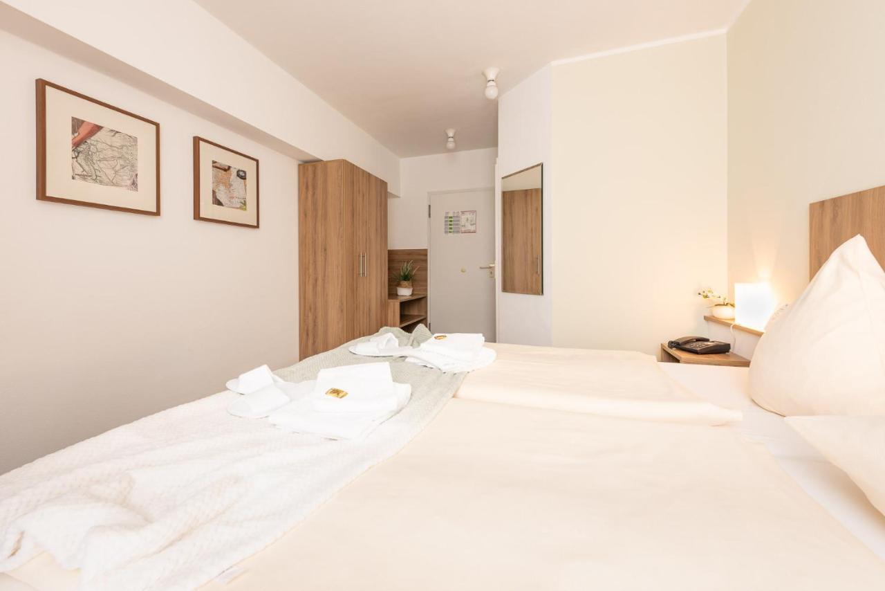 Hotel Nibelungen Hof クサンテン エクステリア 写真