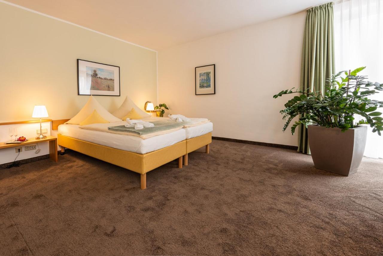 Hotel Nibelungen Hof クサンテン エクステリア 写真