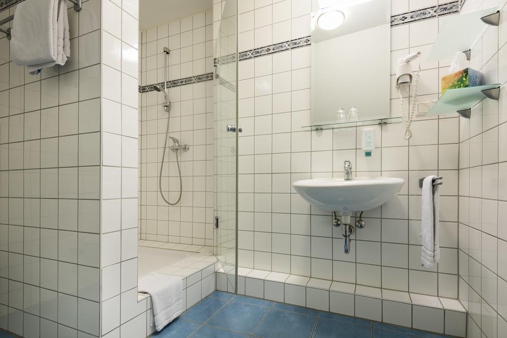 Hotel Nibelungen Hof クサンテン エクステリア 写真